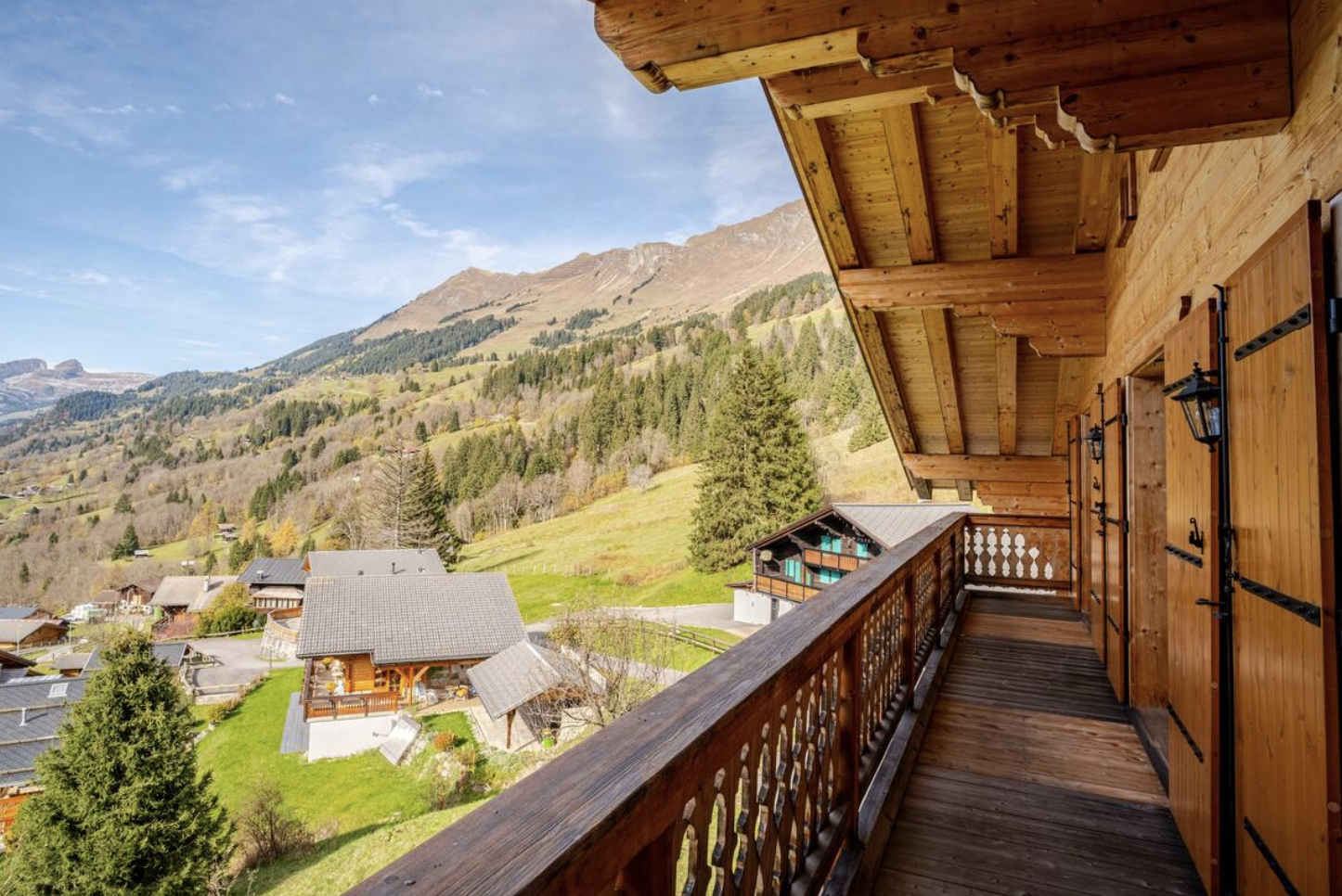 Modern 4BR Chalet